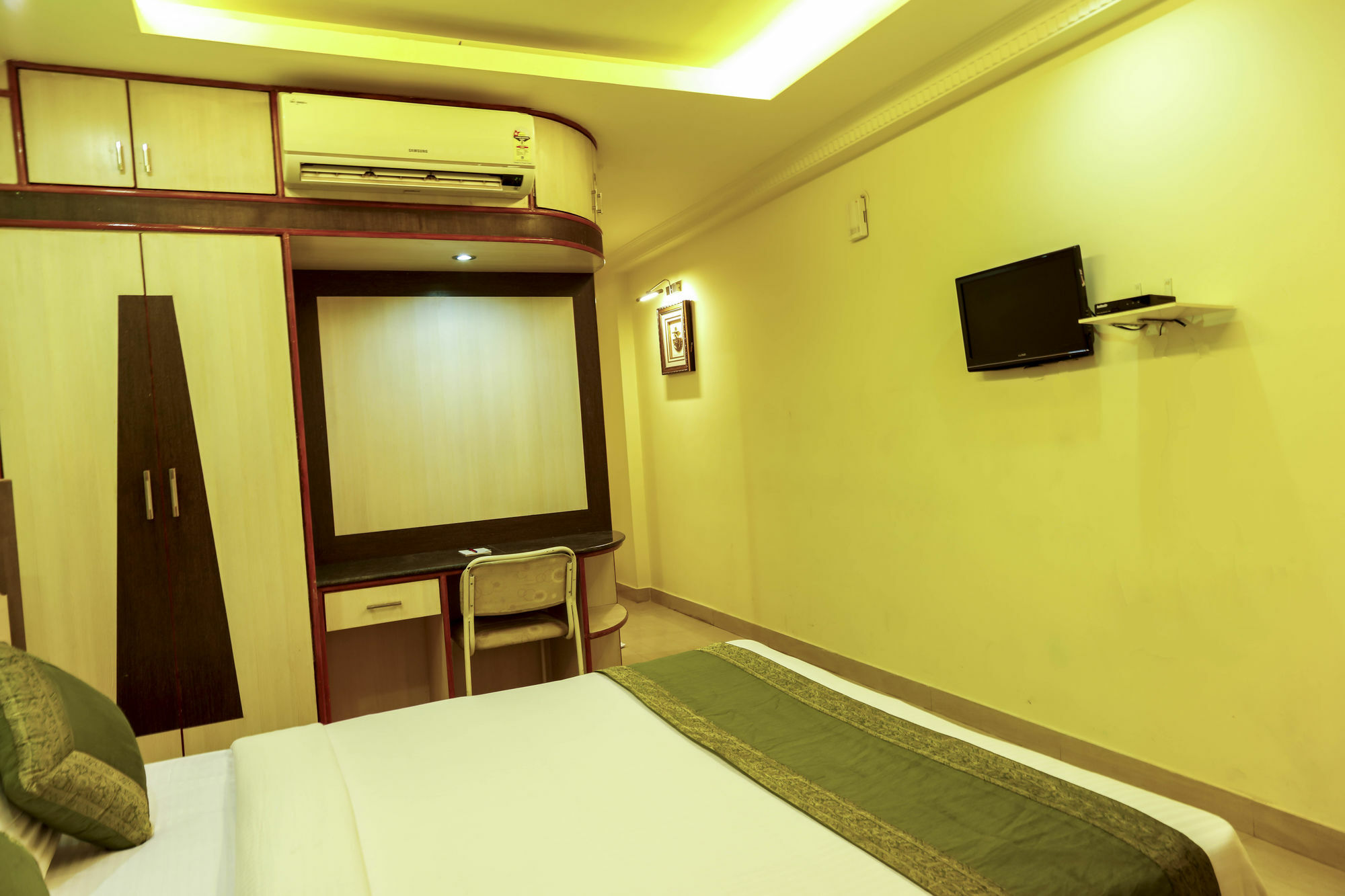 Treebo Trip Grand Regency Hotel Bangalore Ngoại thất bức ảnh
