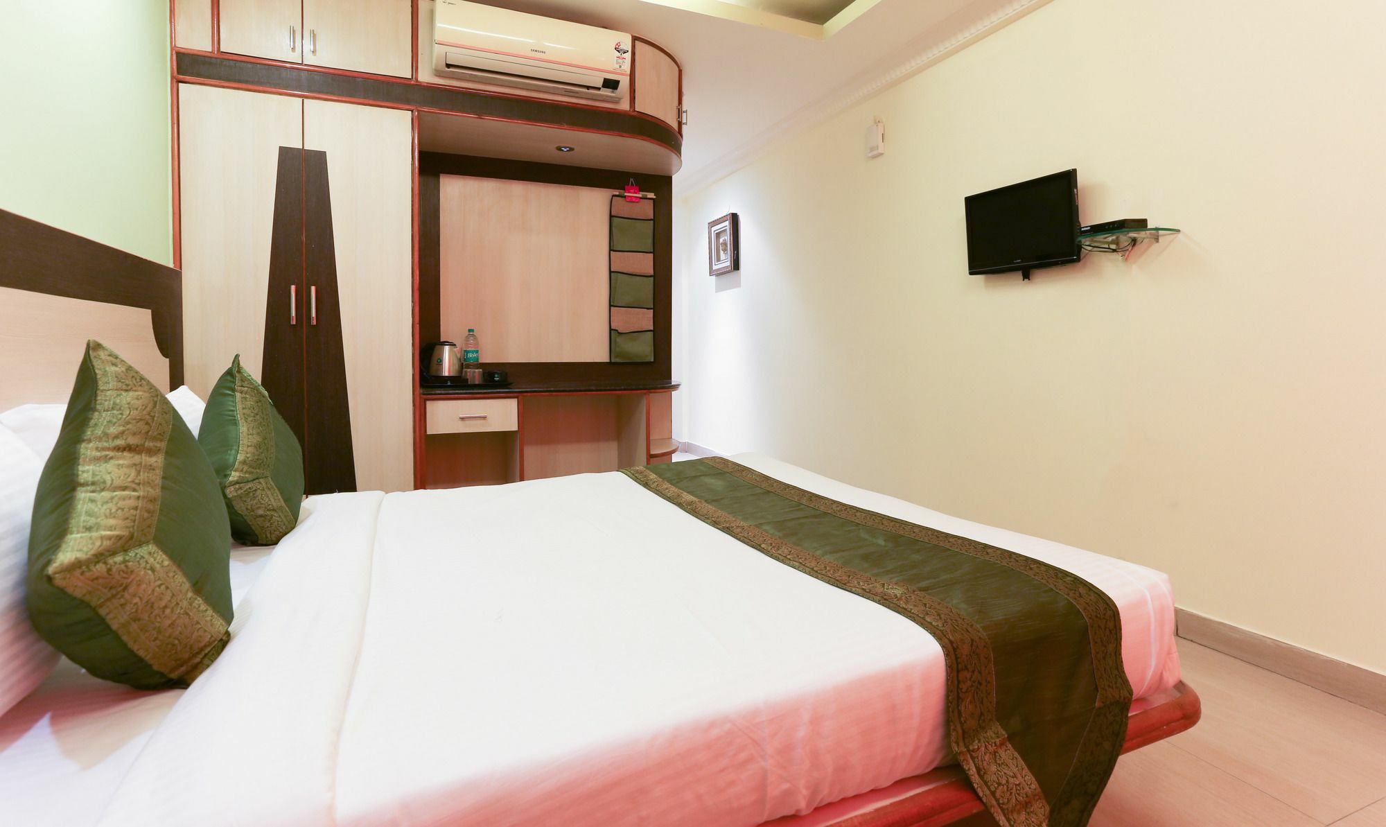 Treebo Trip Grand Regency Hotel Bangalore Ngoại thất bức ảnh